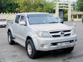 toyota-hilux-vigo-2005