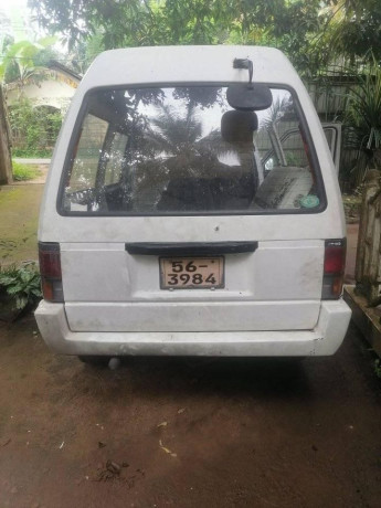 nissan-vanette-big-2
