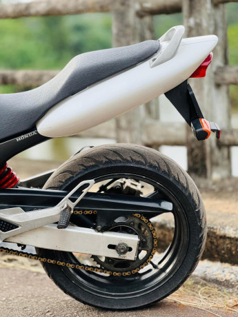 honda-hornet-ch110-2015-big-2