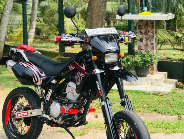 kawasaki-d-tracker-250-2012-big-0
