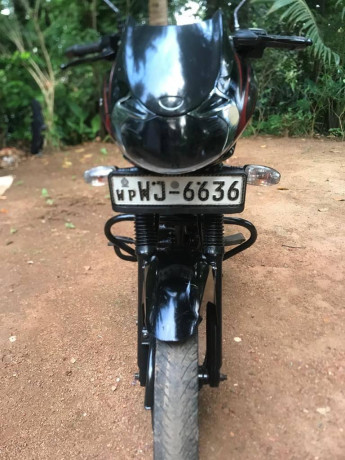 bajaj-discover-150-2011-big-0