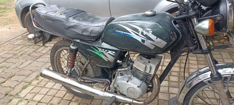 tvs-max-100r-2003-big-2