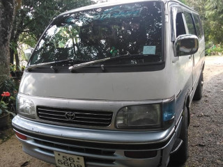 toyota-hiace-lh119