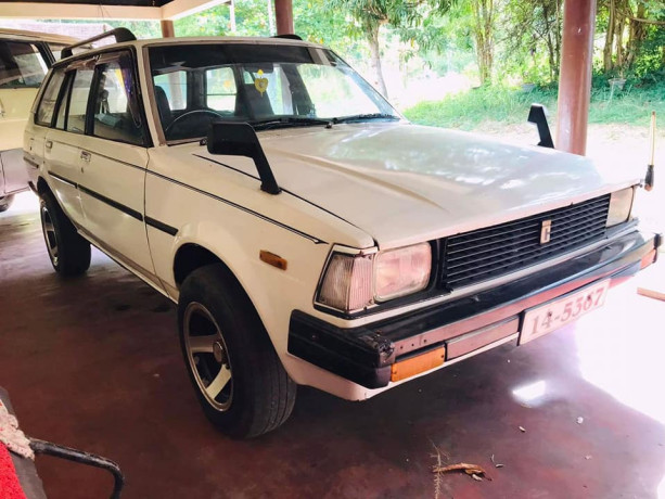 toyota-corolla-dx-wagon-big-0