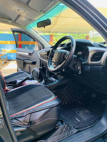 toyota-hilux-revo-2016-big-3