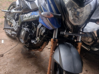 bajaj-ns200-2013