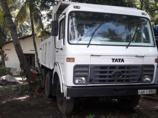 tata-tipper-2010