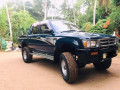 hilux-ln106-double-cab-1992-small-0