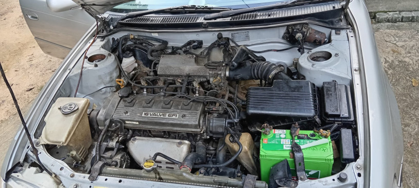 toyota-corolla-ae100-1992-big-2