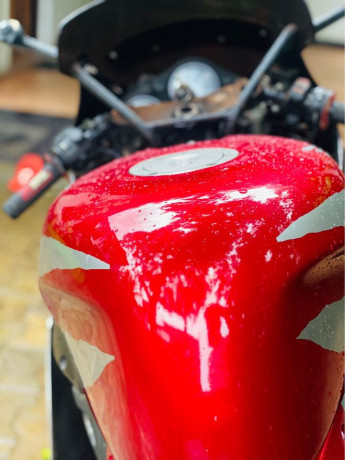 honda-cbr-250-fireblade-big-4