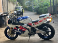 honda-cbr-250-gullarm-2011-small-0