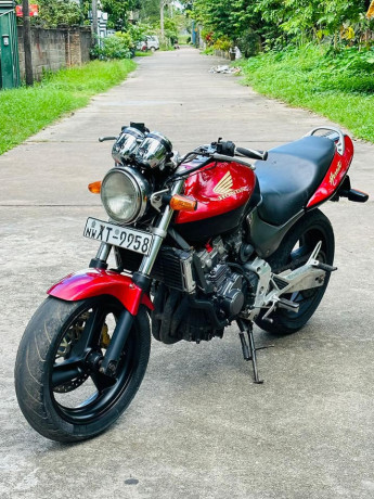honda-hornet-ch110-2012-big-4