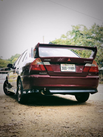 mitsubishi-lancer-ck1-1998-big-3