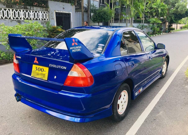 mitsubishi-lancer-ck2-1997-big-3