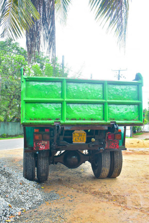ashok-leyland-timing-tipper-2004-big-2