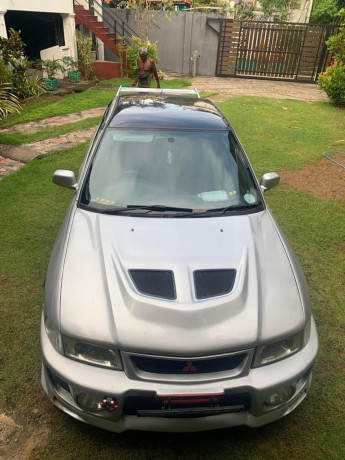mitsubishi-lancer-ck2-2000-big-1