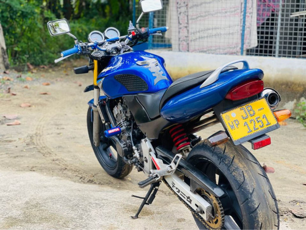 honda-hornet-ch100-2005-big-2