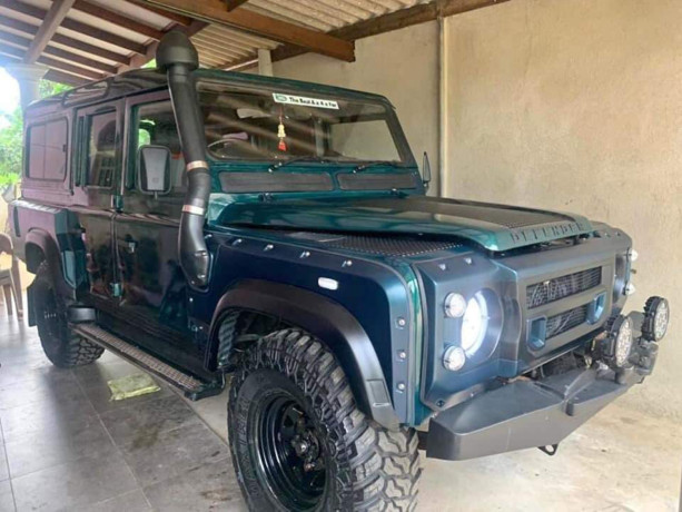 landrover-defender-big-0