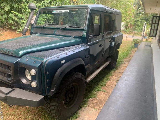 landrover-defender-big-1