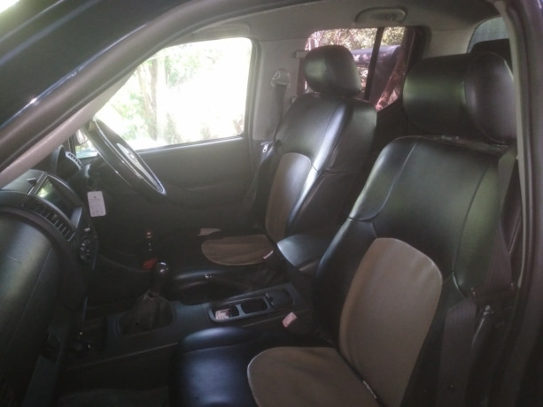 nissan-navara-2007-big-3