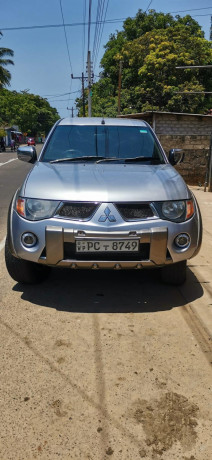 mitsubishi-l200-2007-big-0