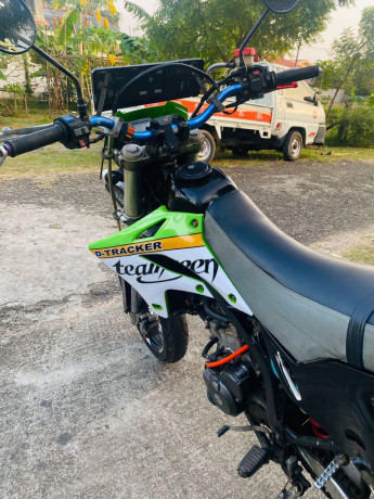 kawasaki-d-tracker-250-2015-big-2