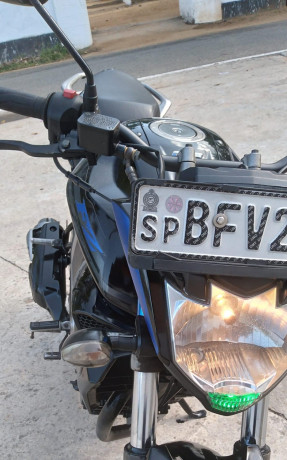 yamaha-fz-v2-2017-big-1
