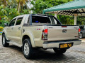 toyota-hilux-vigo-2011-small-3