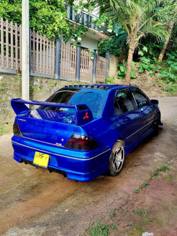mitsubishi-lancer-cs2-2003-big-4