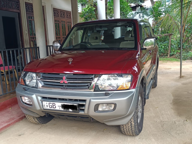 mitsubishi-montero-2000-big-0