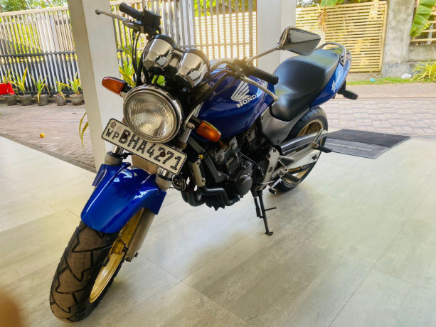 honda-hornet-ch130-2019-big-0