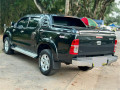 toyota-hilux-2009-small-3