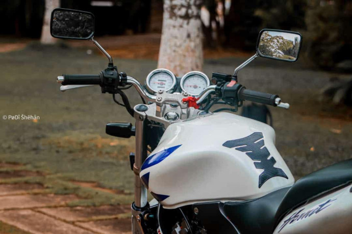 honda-hornet-ch115-2017-big-2