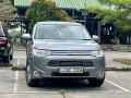 mitsubishi-outlander-phev-2013-small-1