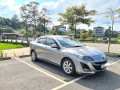 mazda-axela-2010-small-1