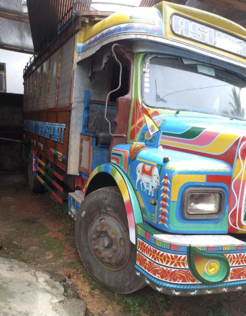 tata-lorry-big-1