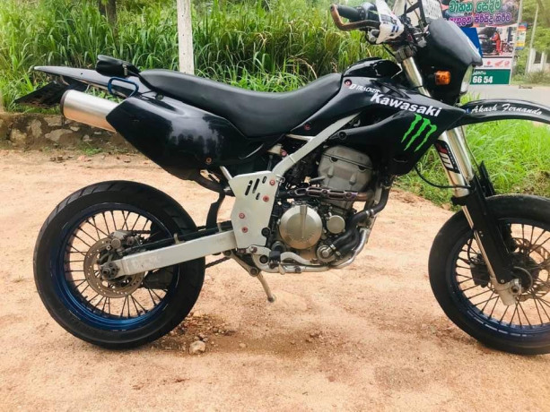 kawasaki-d-tracker-250-2013-big-0