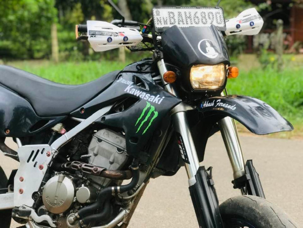 kawasaki-d-tracker-250-2013-big-3
