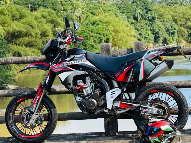 kawasaki-d-tracker-250-2013-big-0
