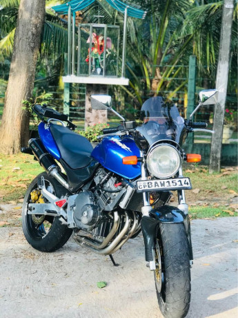 honda-hornet-250-2013-big-1