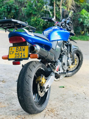 honda-hornet-250-2013-big-2