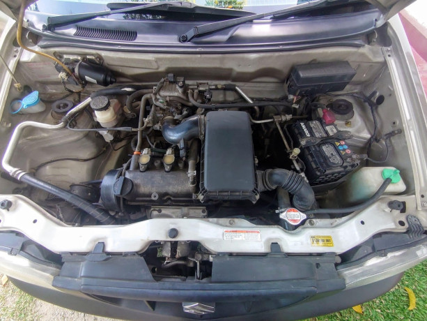 suzuki-alto-2011-big-4