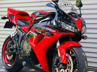 honda-cbr-1000rr-2007