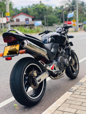 honda-hornet-ch115-2015-big-3