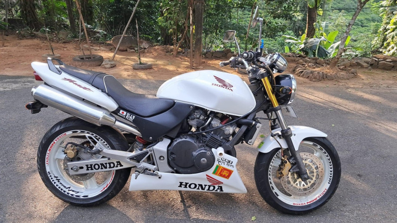 honda-hornet-ch150-2013-big-2