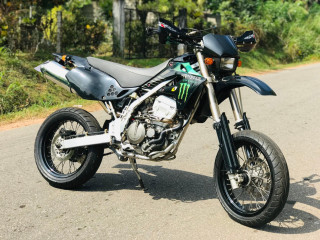 kawasaki-d-tracker-250-2023