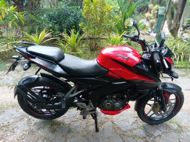 bajaj-pulsar-ns160-2017-big-3