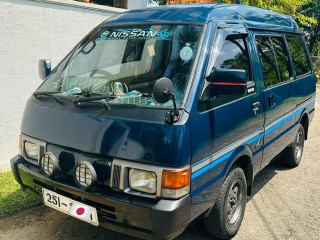 nissan-vanette-1993