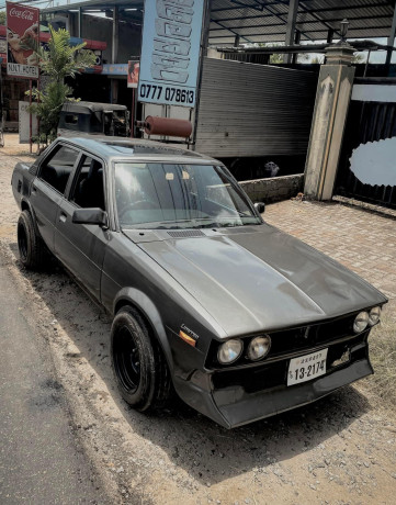 toyota-corolla-ke70-1983-big-3