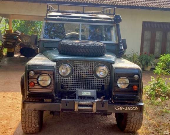 landrover-defender-big-0